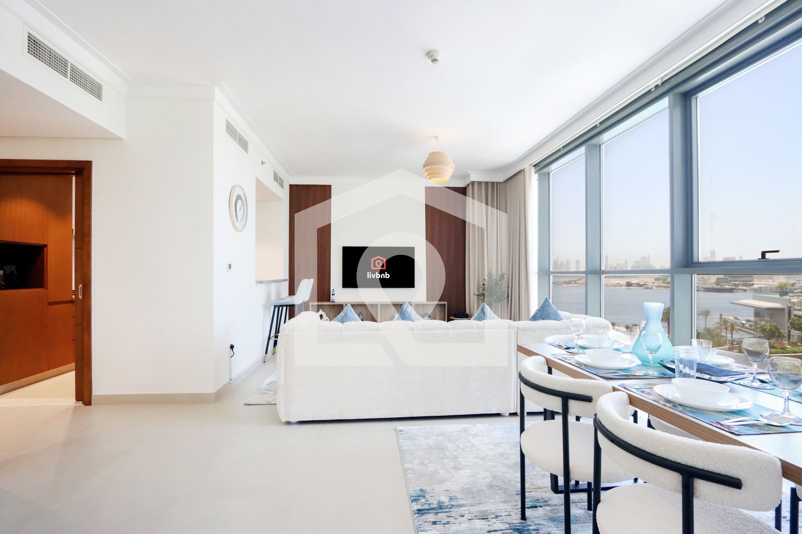 Livbnb – Creekfront 2BR with Skyline Views | Steps to Creek Marina