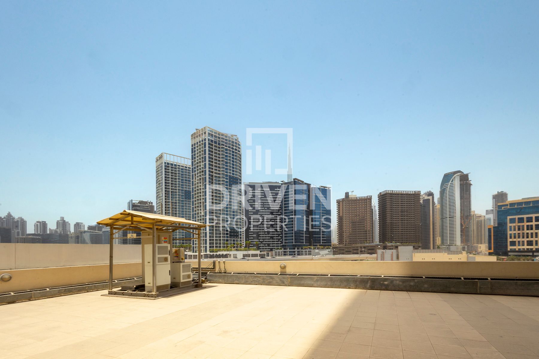 Spacious and Bright Unit By the Canal | Vacant