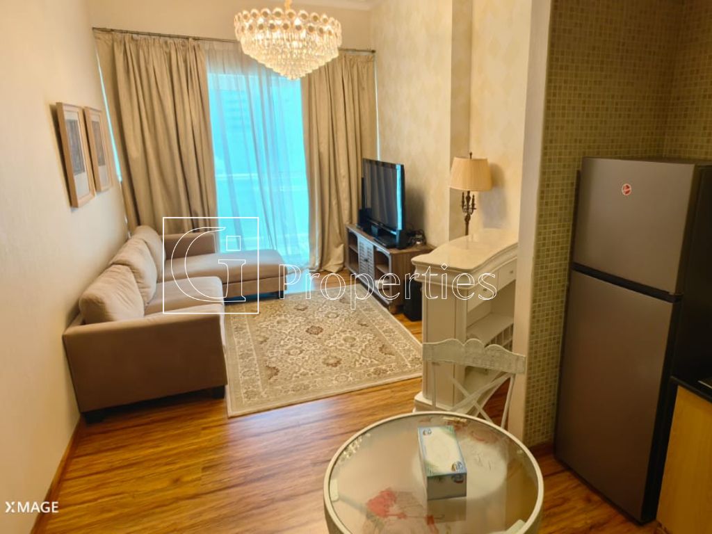Fully Furnished | Upgraded Unit | Low Floor