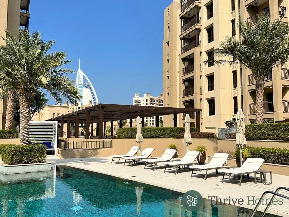SUMMER LUXURY DEAL | 1BR Steps from Burj Al Arab – Don’t Miss Out!