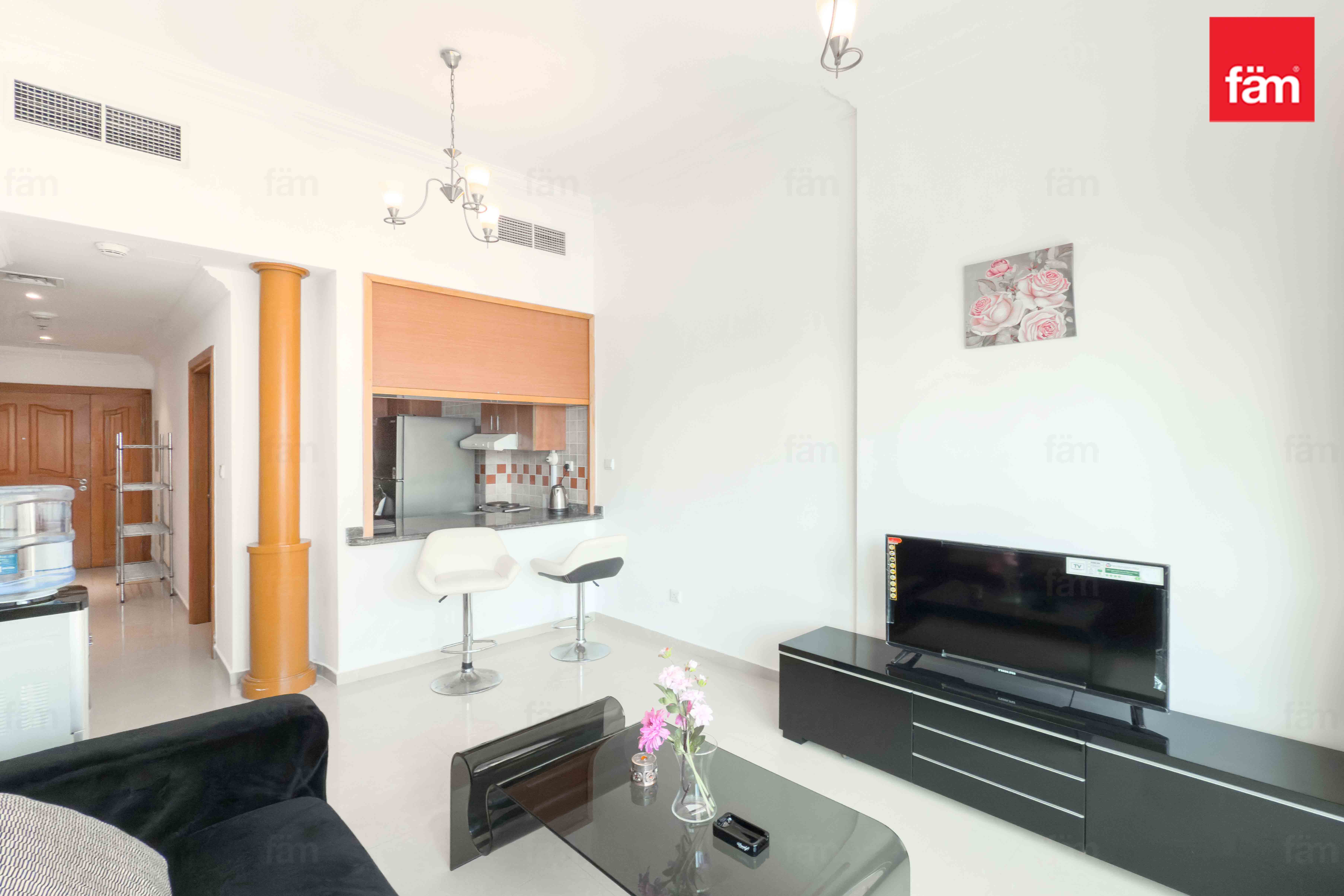 SPACIOUS LAYOUT | PRIME LOCATION | VACANT