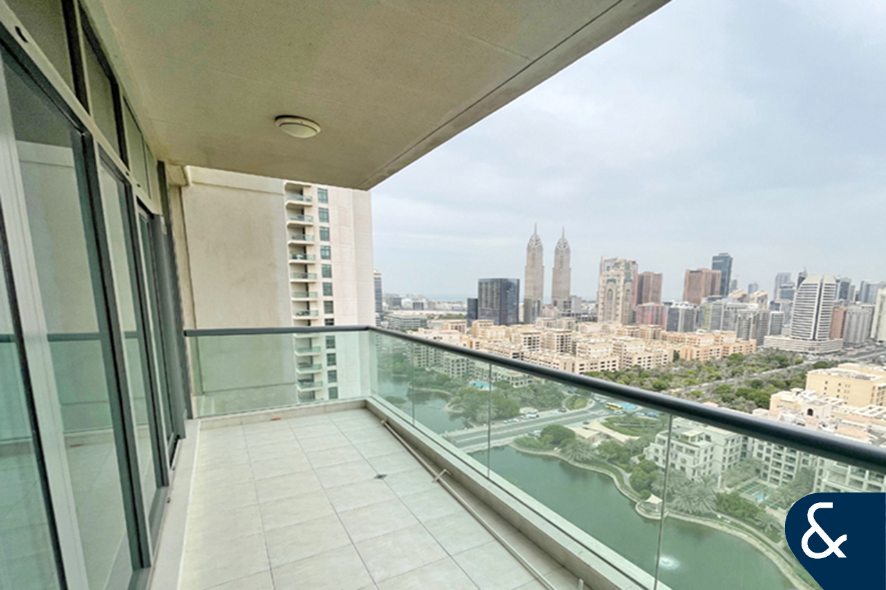Exclusive | 1 Bedroom | Full lake views