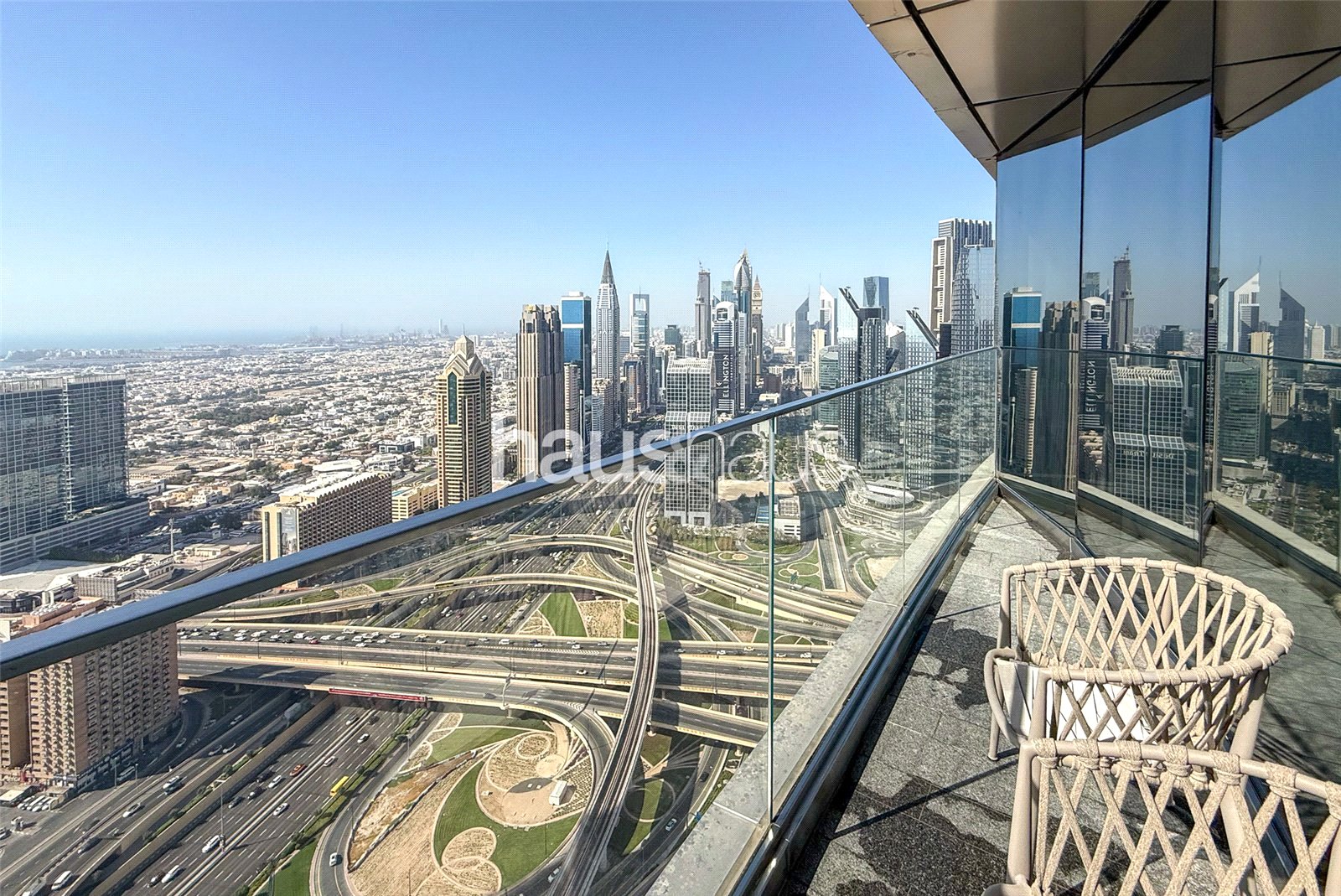 Sea Views | Rare Layout | Very High Floor