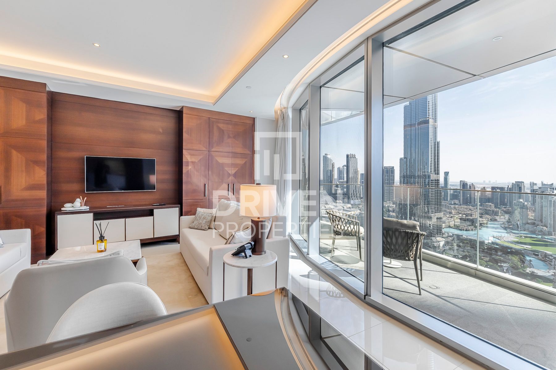 Spectacular Corner Unit with Full Burj View