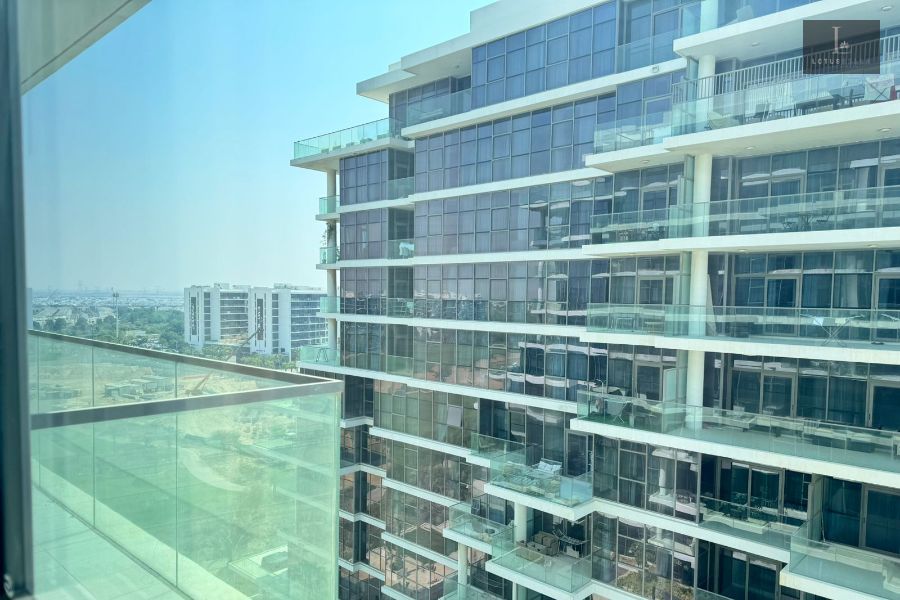 Furnished l Vacant l Golf Course View