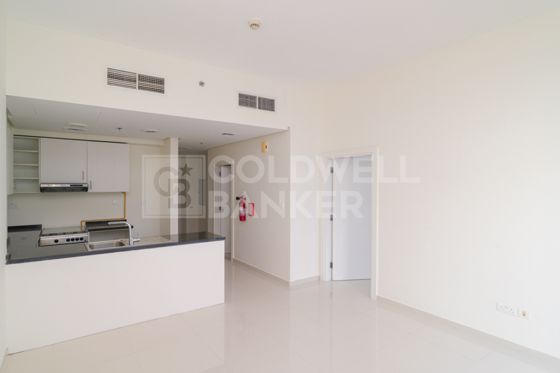 Golf Facing | High Floor | Well Maintained