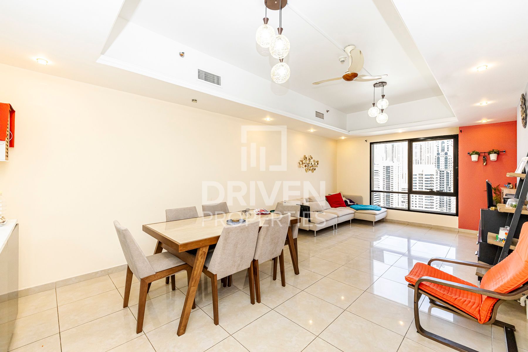 High Floor | Boulevard View | Vacant on Transfer