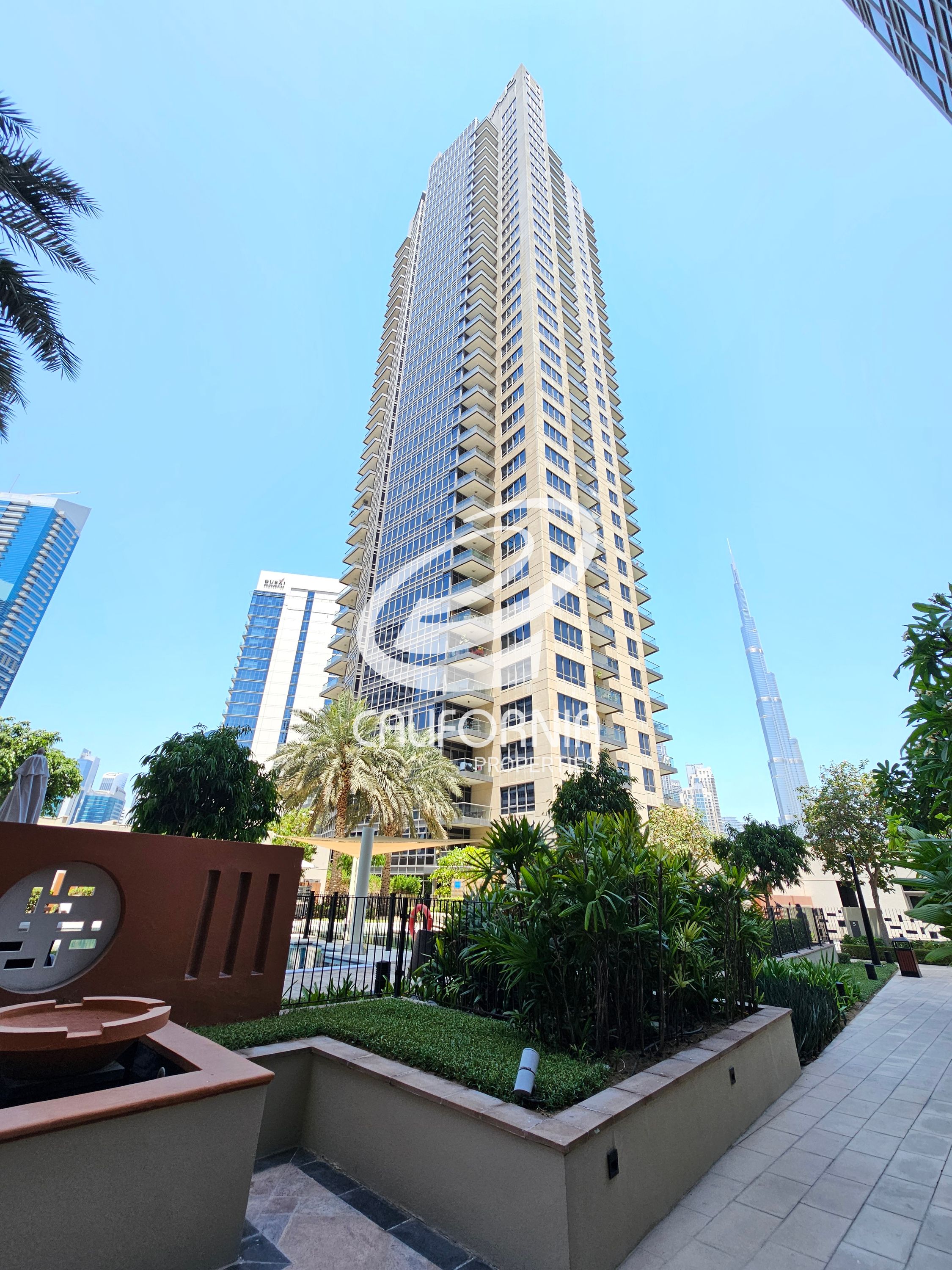 Vacant | Burj Khalifa View | 3Br + Maid