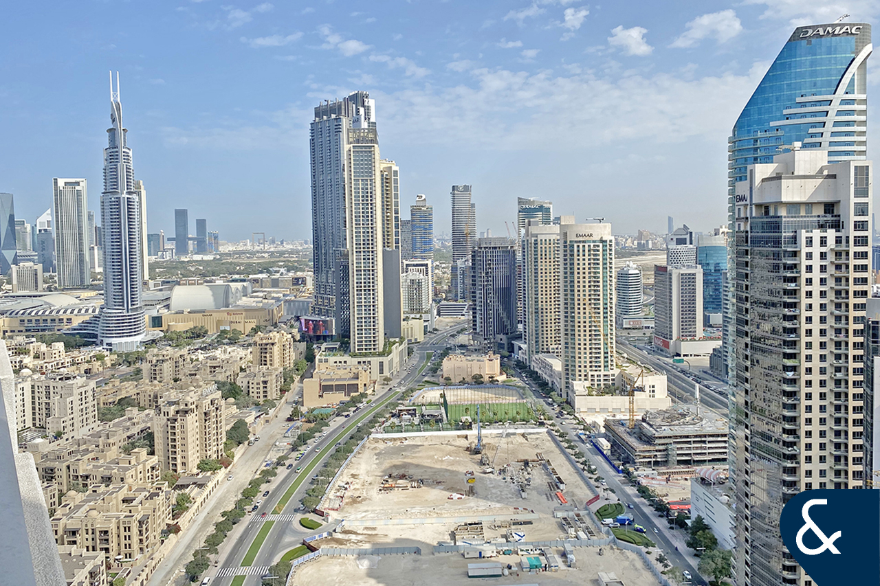 Highest Floor | 1Bed l Park and Canal View