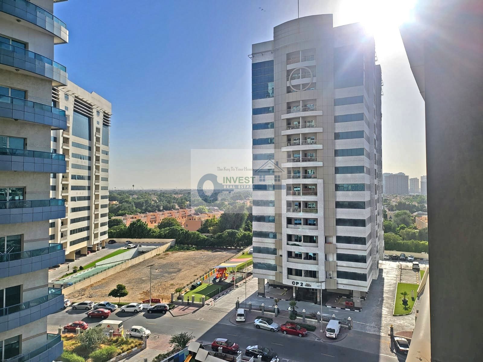 SUMMER OFFER : 1 BEDROOM : BALCONY : RENTED