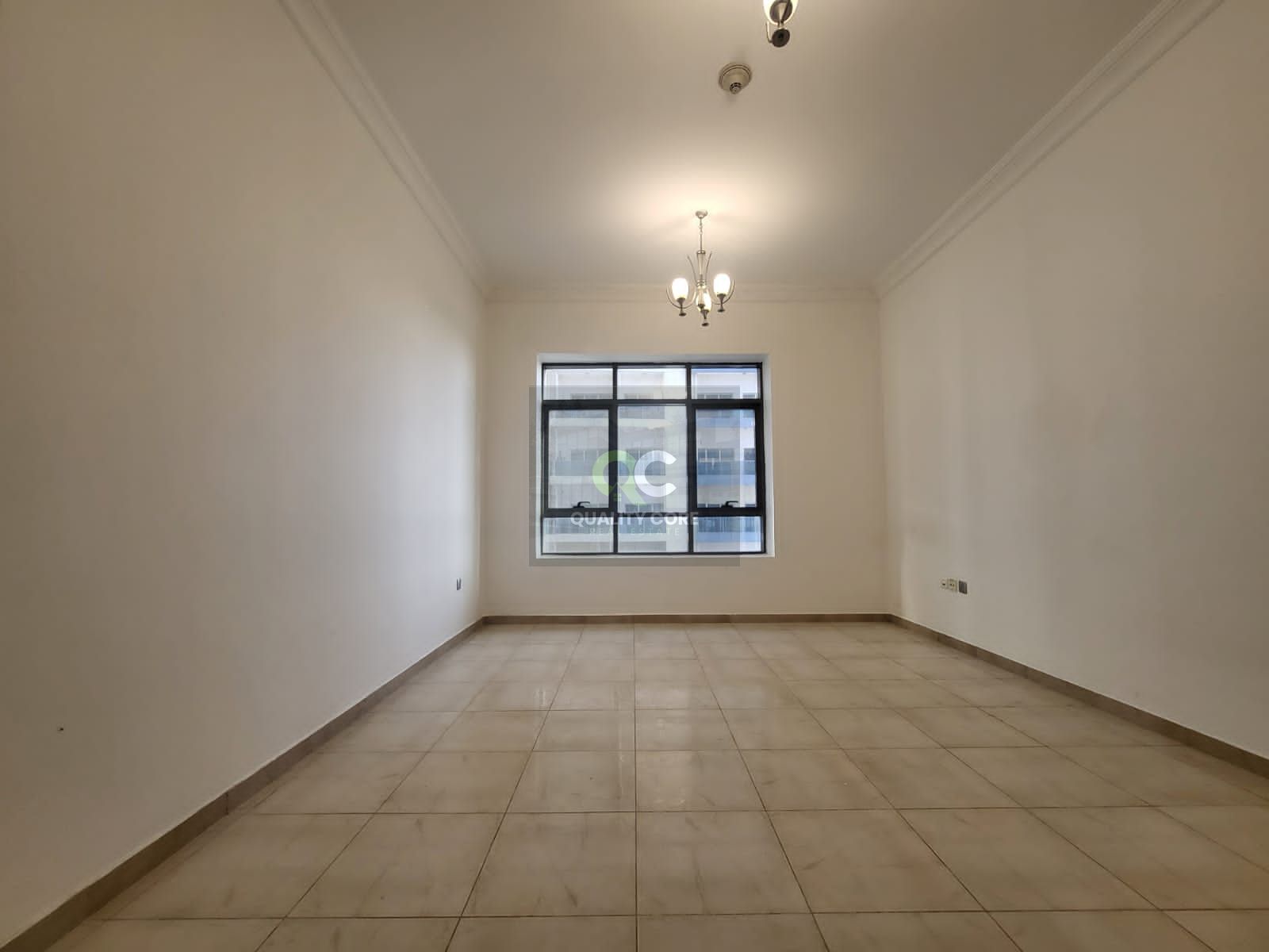 Spacious 1 BR Apartment in Hamza Tower