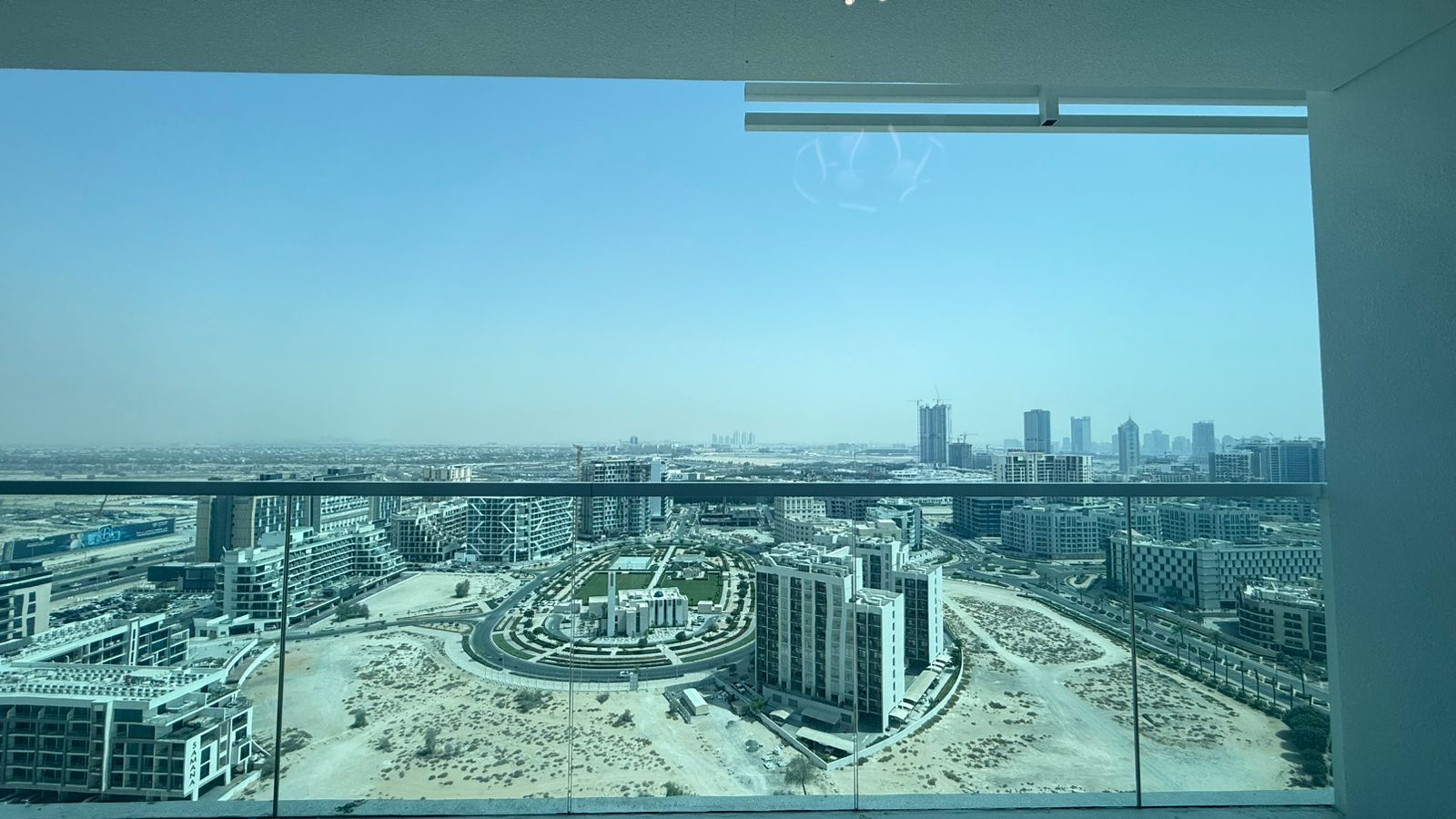 Ready to move | High Floor | open view