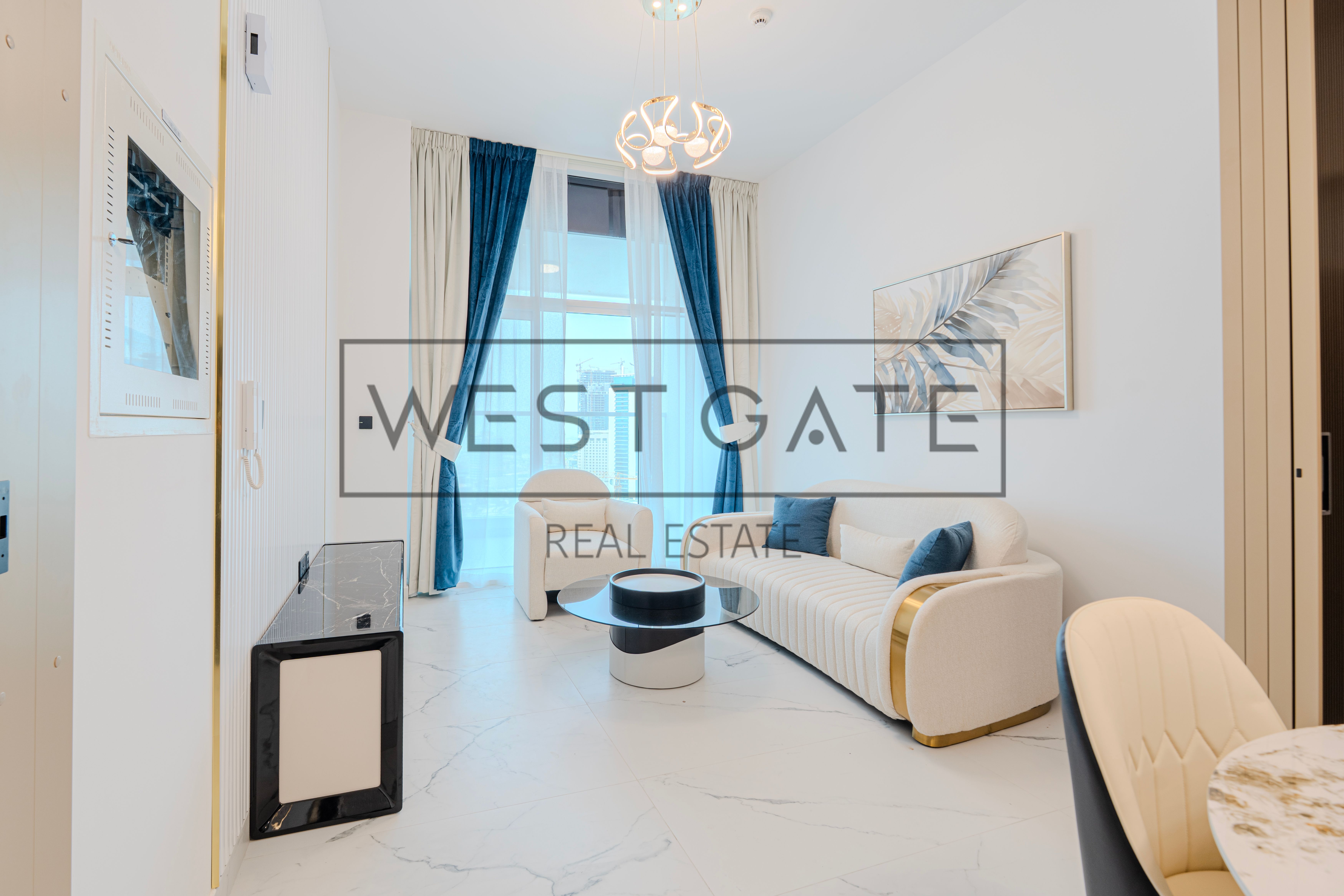 Panoramic City Views | 18th-Floor Apartment at Opalz
