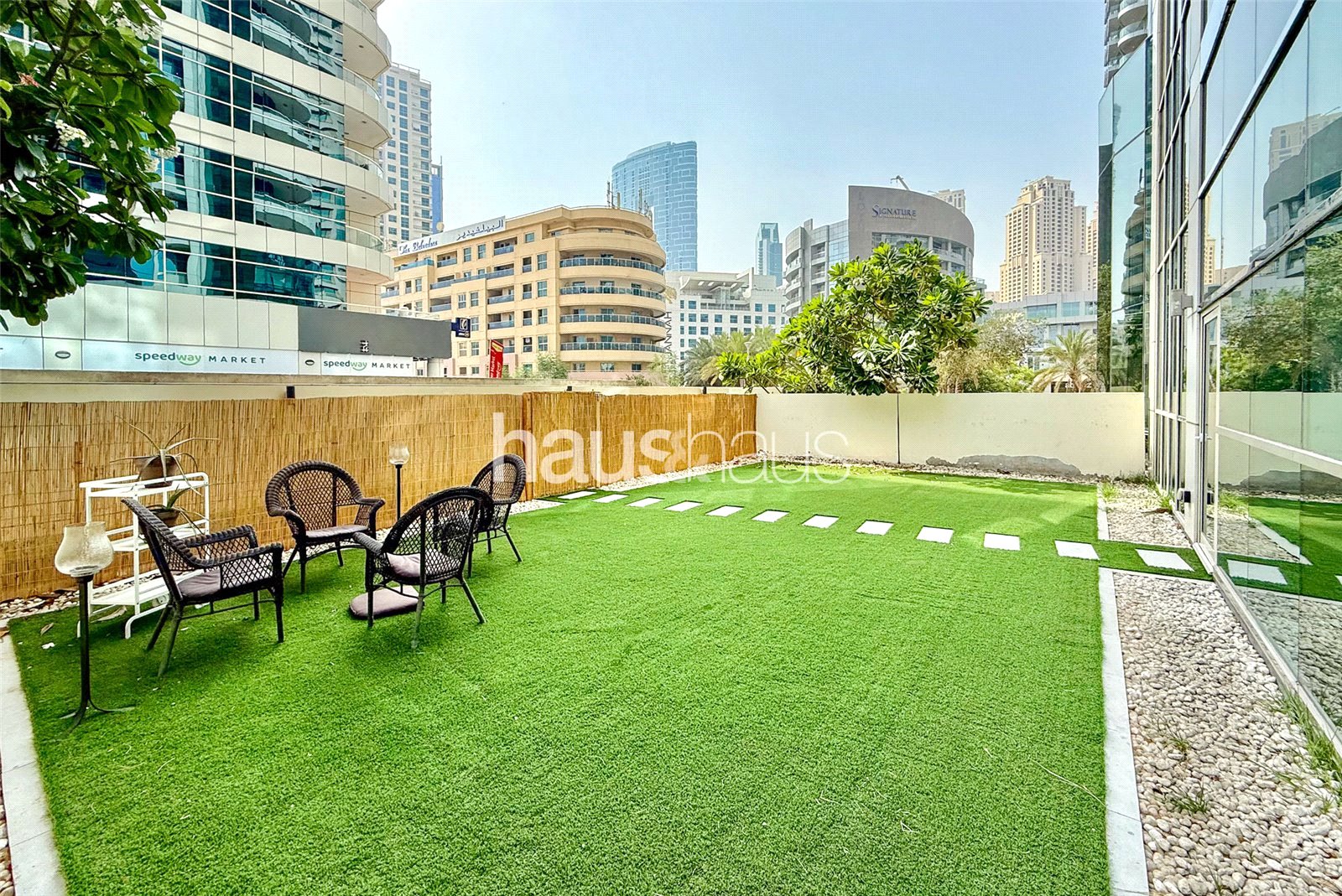 Duplex | Upgraded | Private Garden | Vacant