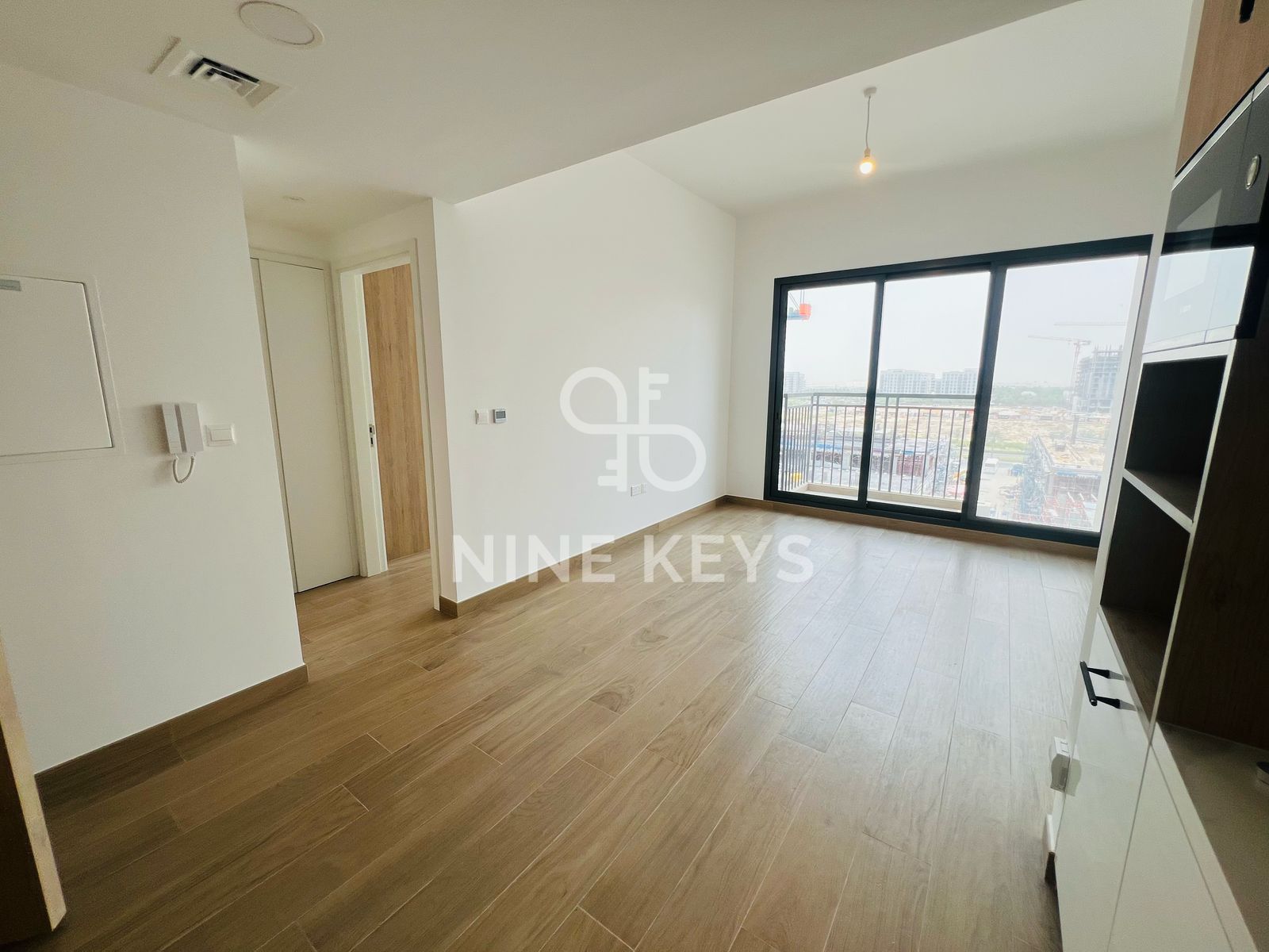 Brand New 1 BR Apartment | Town Square | Vacant | Construction View