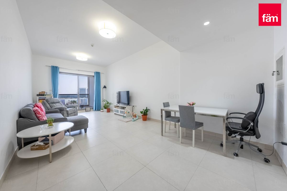 3BHK/MAID ROOM/PRIME LOCATION/VACANT ON TRANSFER