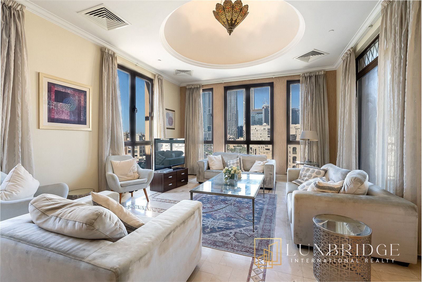 Unique Penthouse | Furnished | Vacant