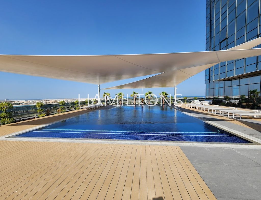Contemporary Apartment | Ultimate Beachfront Comfort