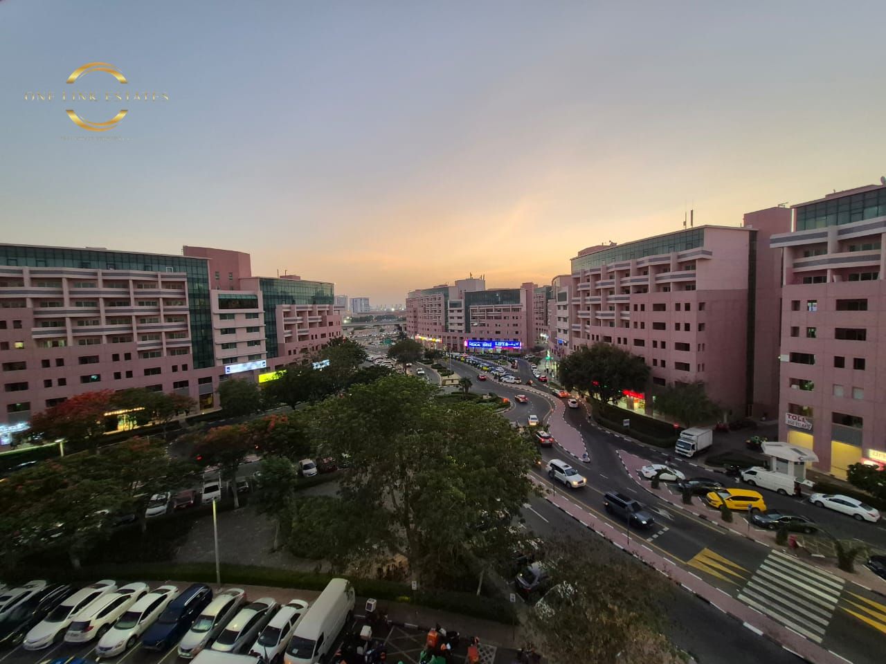 Investors Deal | Unfurnished 1bedroom | 1 Covered Parking & Free Gym | Rented Apartment