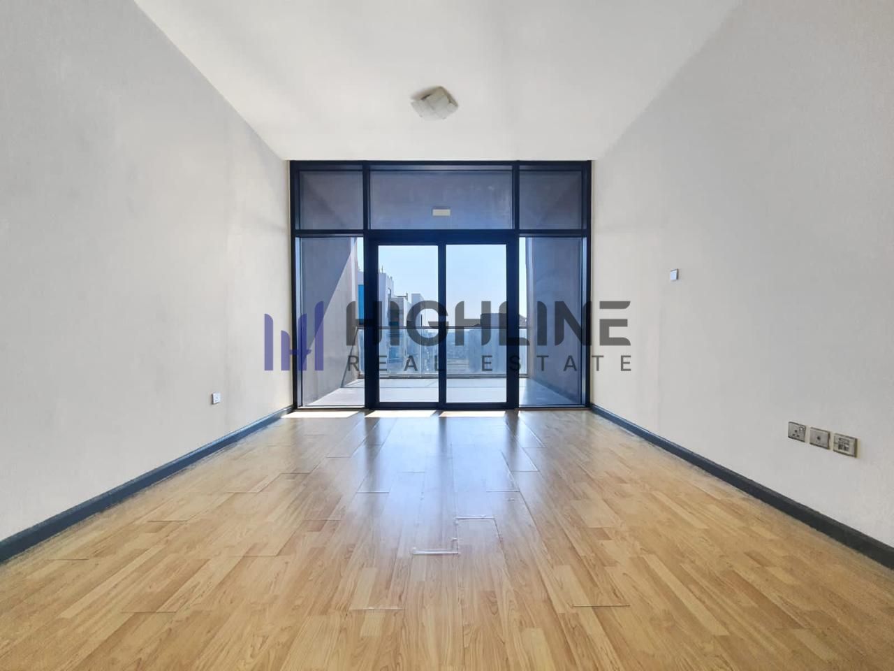 Vacant On Transfer | Best Investment | Bringht & Spacious