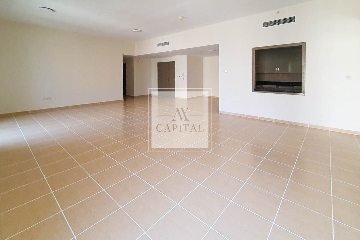 Investment | Low Floor|Sea View | Price Negotiable