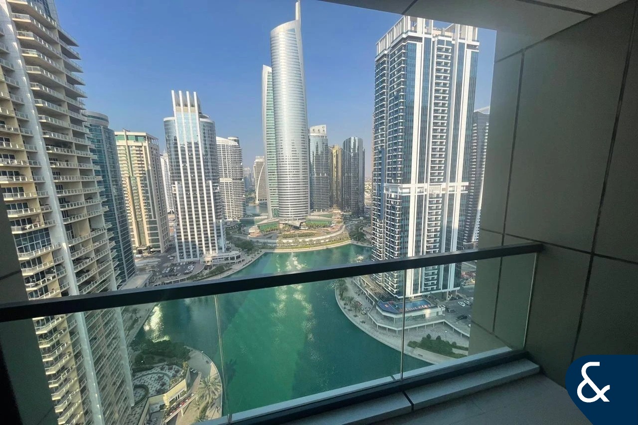 1 Bedroom | Lake View | Upgraded | Balcony