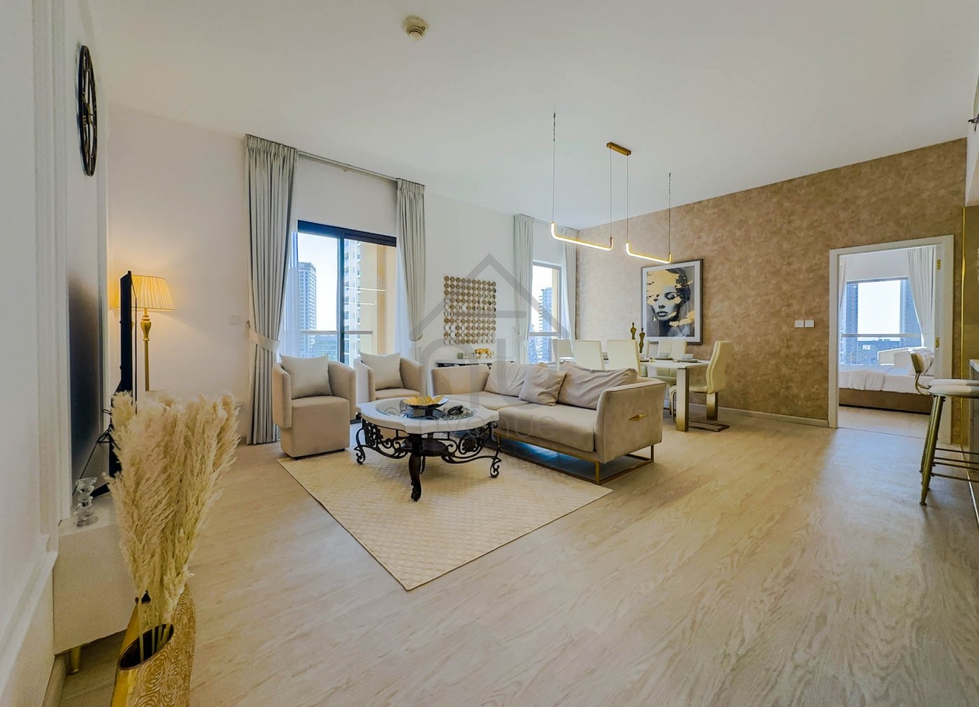 Renovated 2 bedroom in Shams 2 - with Marina Views