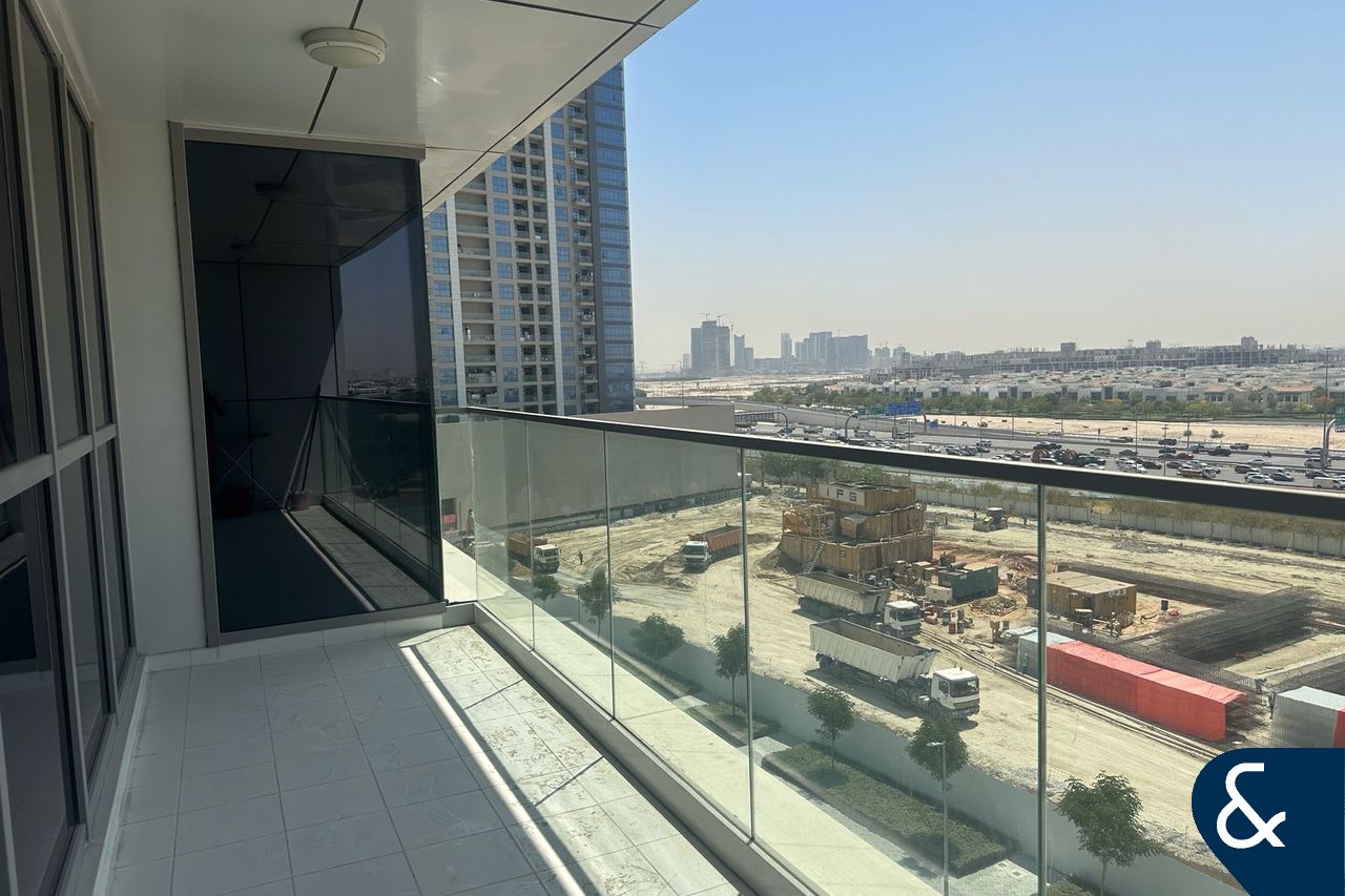 Modern Studio| Vacant | Fully Furnished