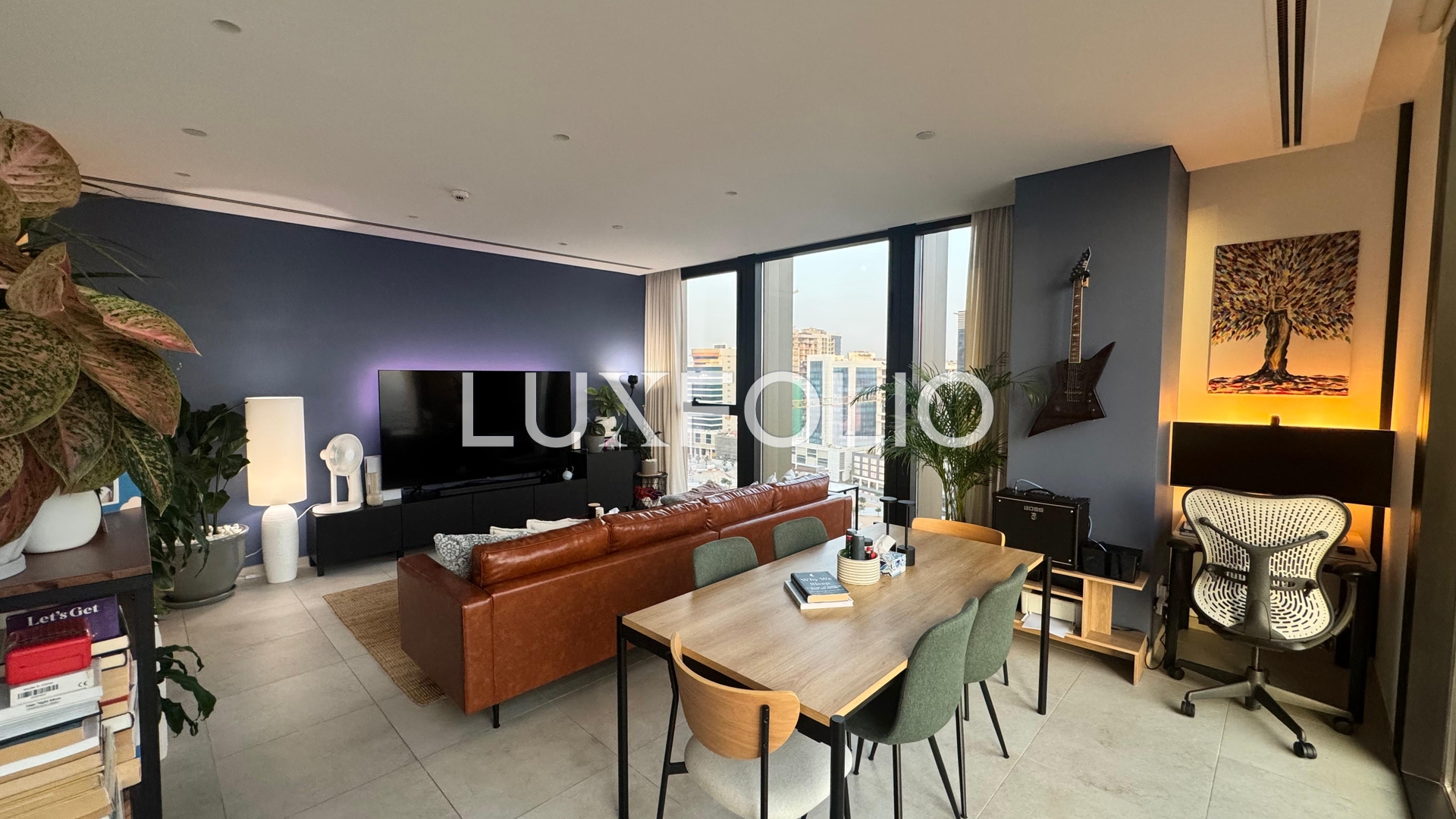 Spacious Living | Corner Unit | Prime Area