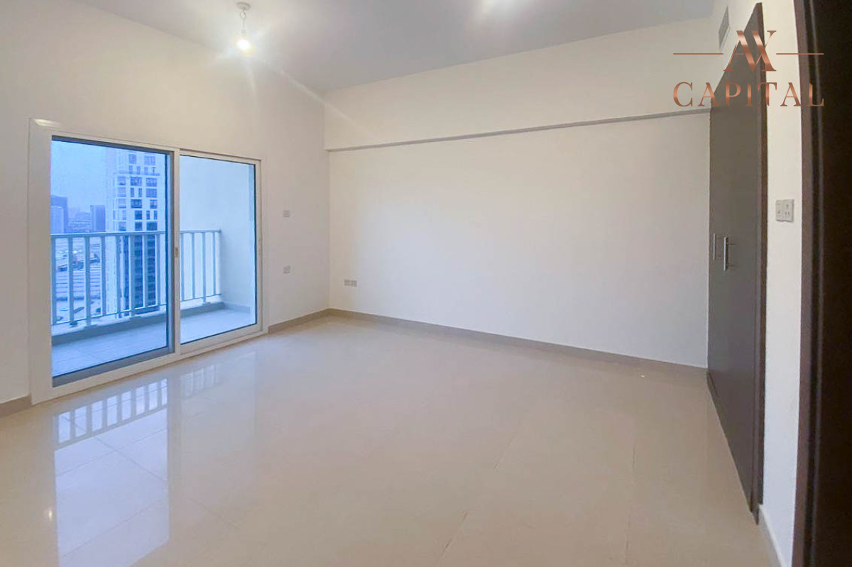 3 Bed | Spacious | Vacant | Maids Room