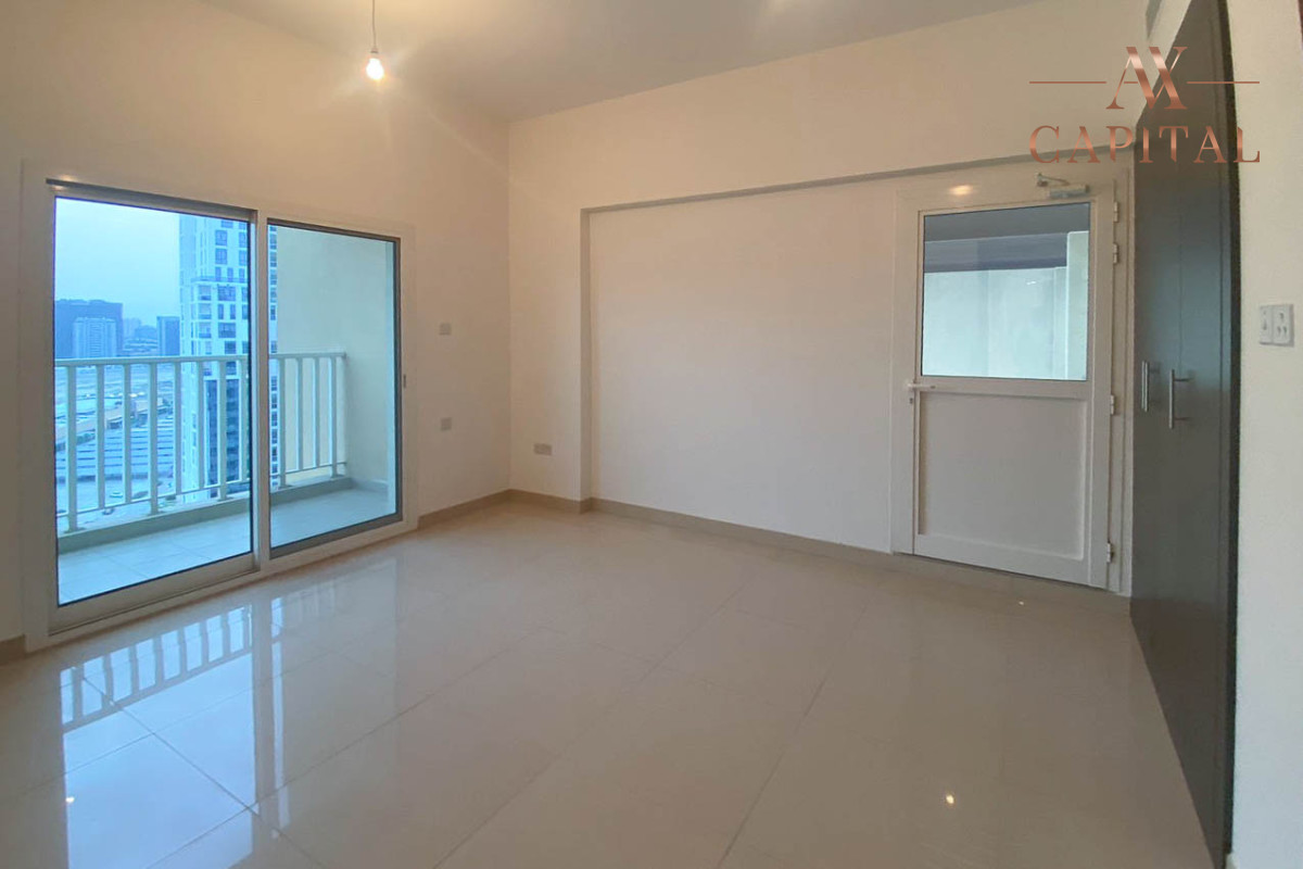3 Bed | Huge Terrace | Vacant | Maids Room