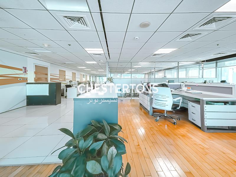 Large Unit, Grade A Tower, Near to Metro Station