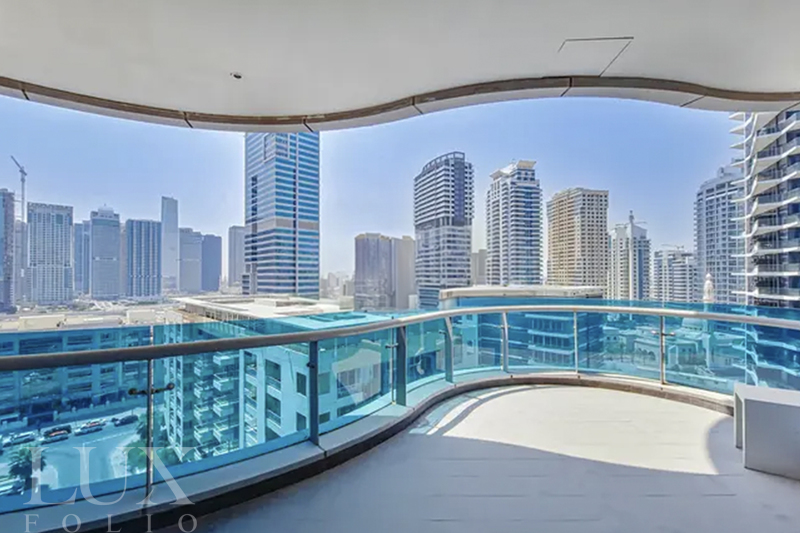 Spacious | Large Balcony | Vacant on Transfer