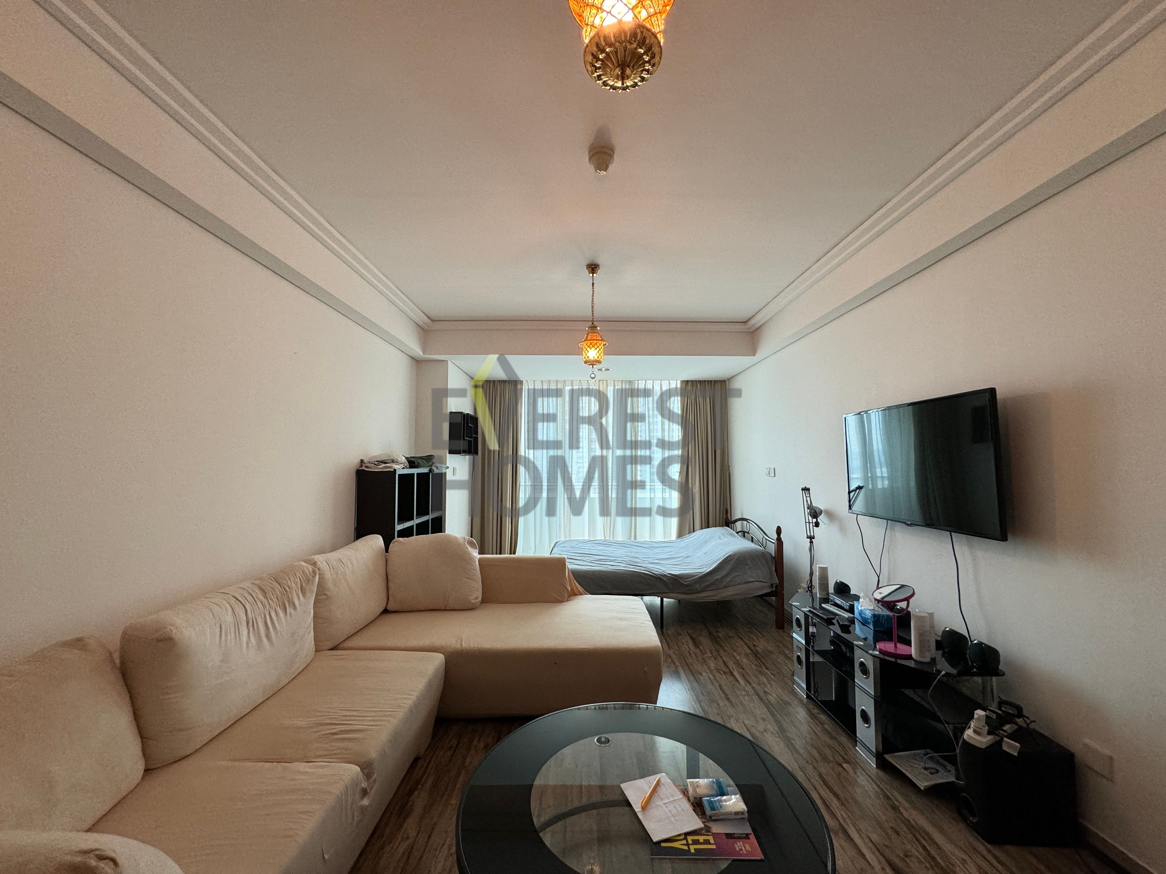 VACANT SOON| BEST LAYOUT JUST 750K IN GCV2 460sqft