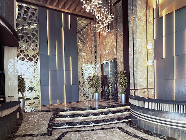 Restaurant or Club | Alcohol | Freehold