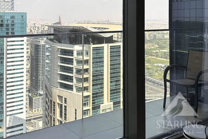 Golf Course View | High Floor | Vacant