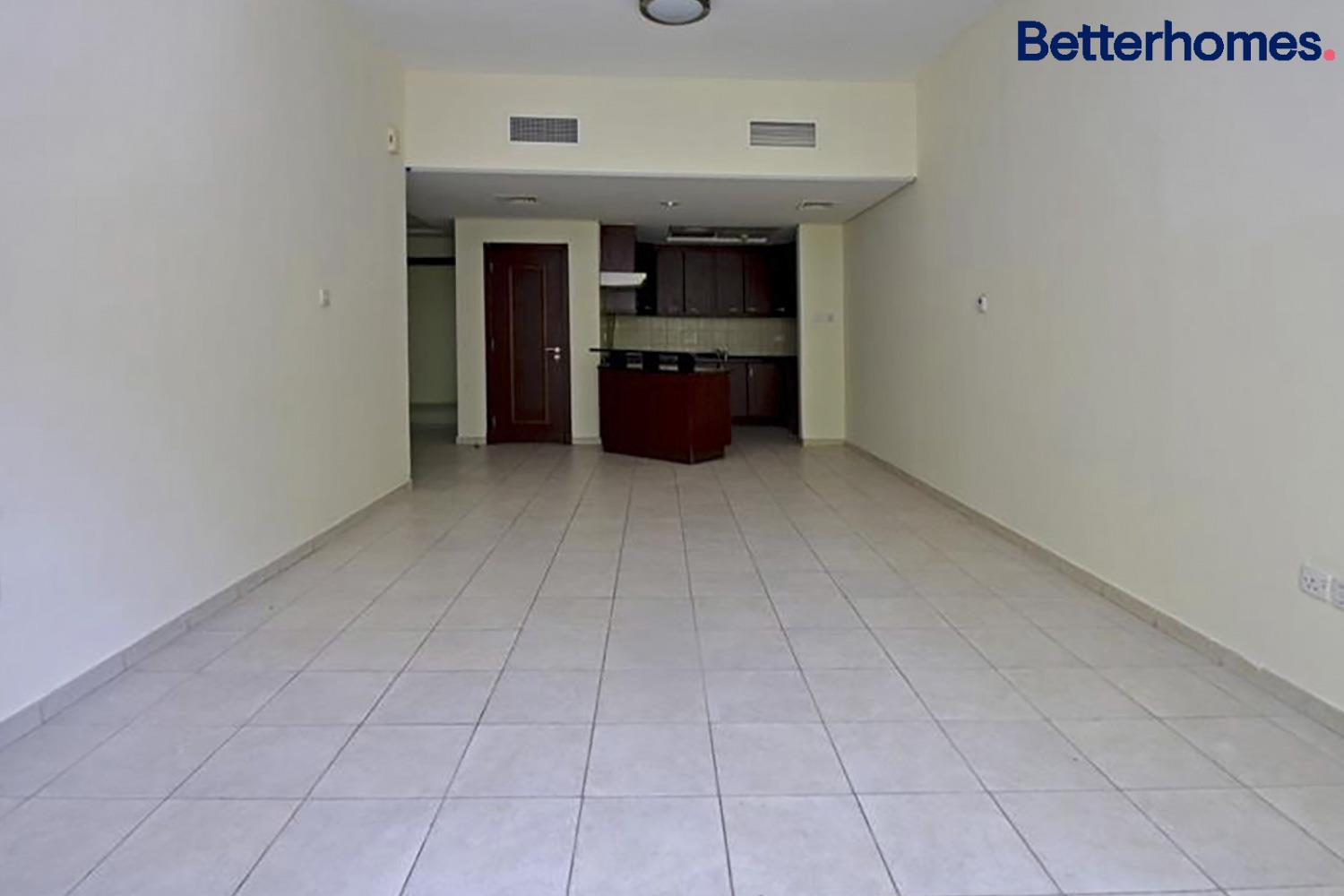 Rented | Mediterranean | U Type | No Balcony