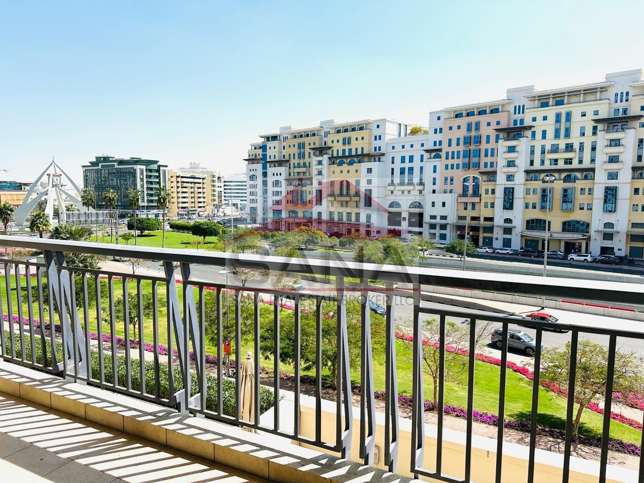 Large 2Bed+Study Emaar Tower-Only GCC Buyers