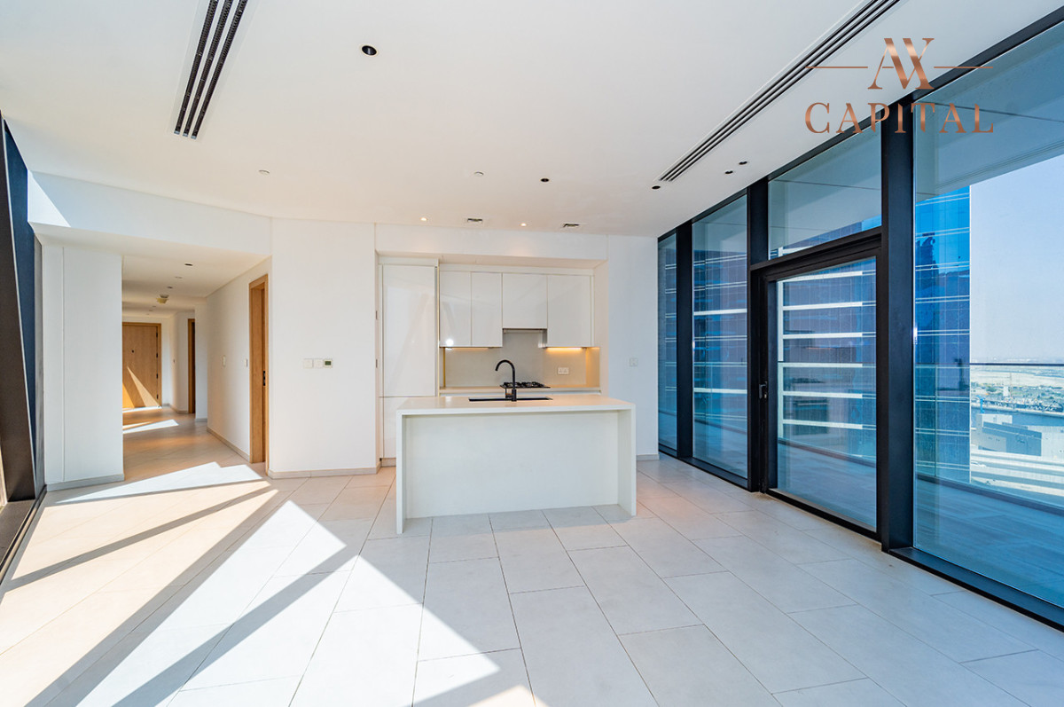 Canal View | Spacious 2 BR | Vacant | High Floor