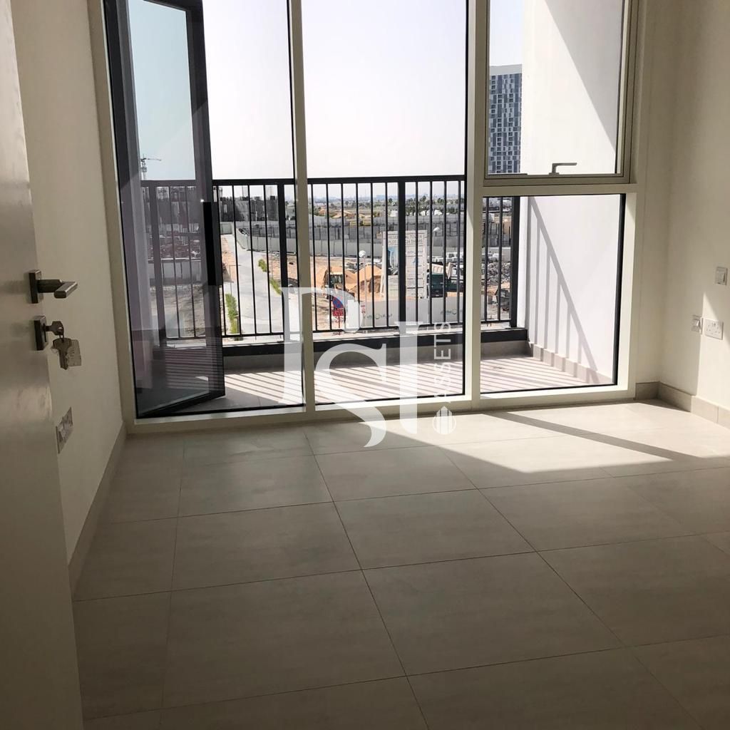 Balcony | Prime Location | Great Investment